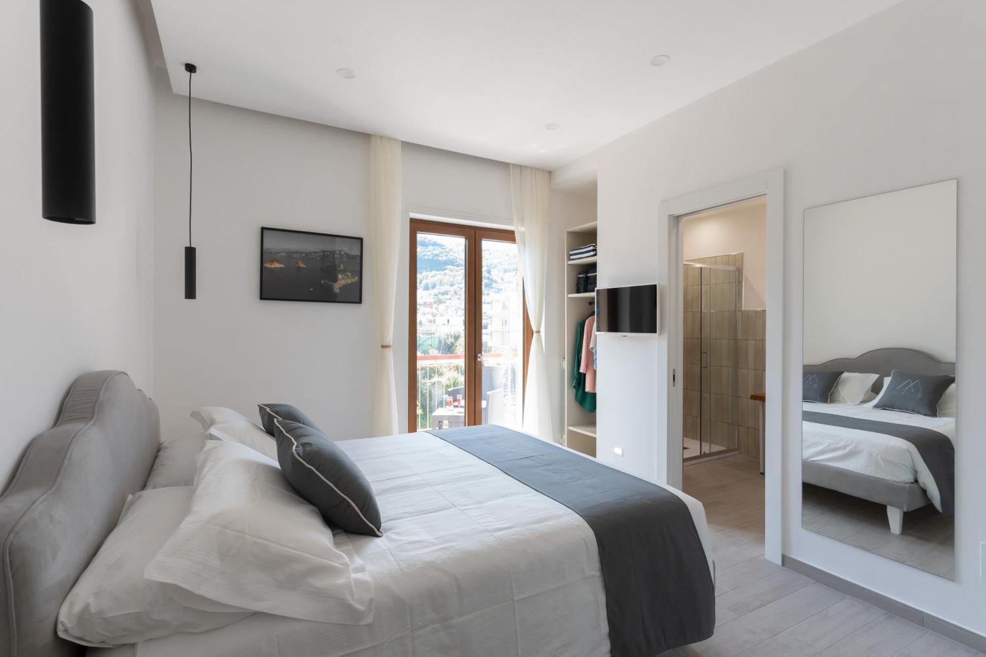 Mifra Suites Соренто Екстериор снимка