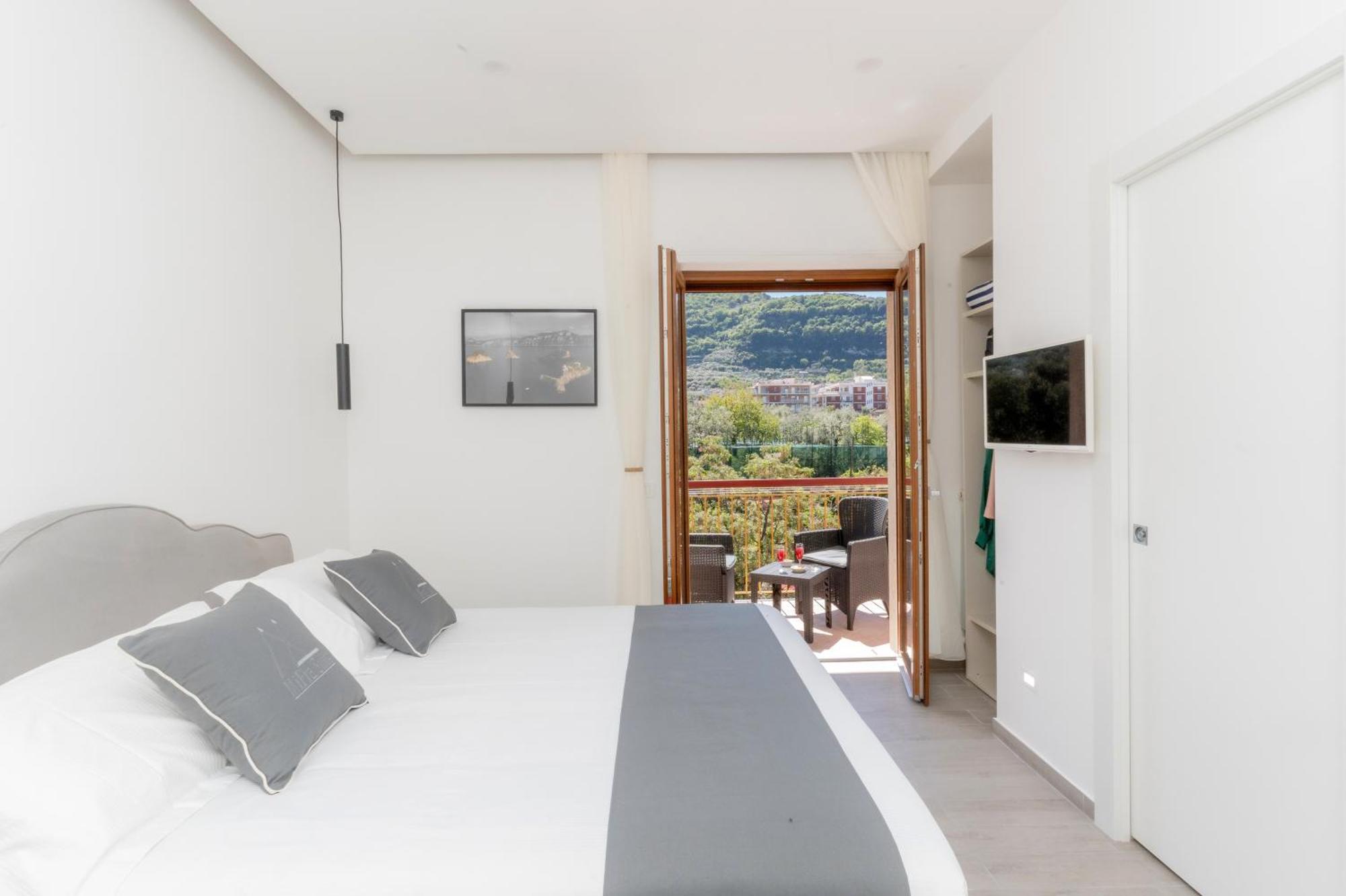 Mifra Suites Соренто Екстериор снимка