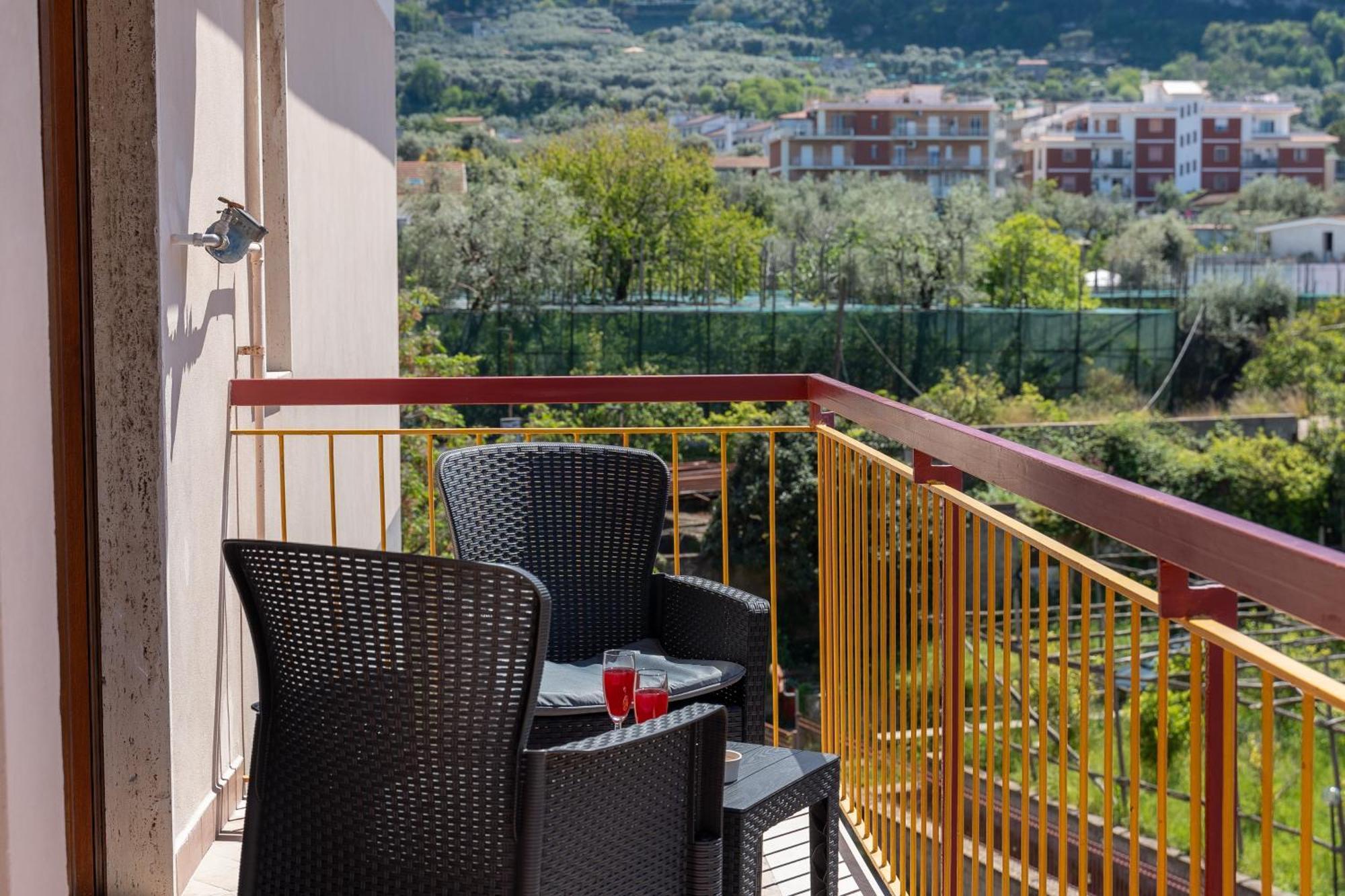 Mifra Suites Соренто Екстериор снимка
